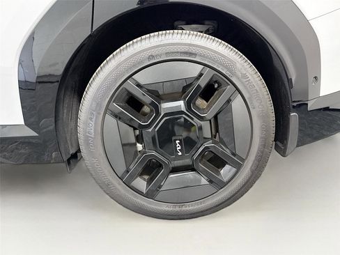 Used 2026 Kia EV9 GT-Line image 32