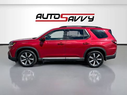Used 2023 Honda Pilot Touring image 4