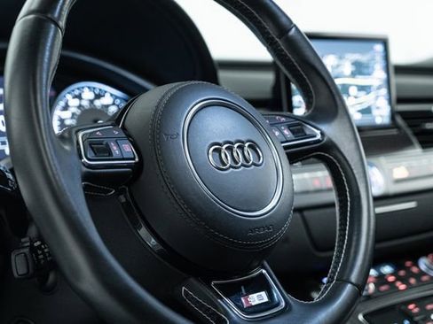 Used 2016 Audi S8 w/ Driver Assistance Package image 24