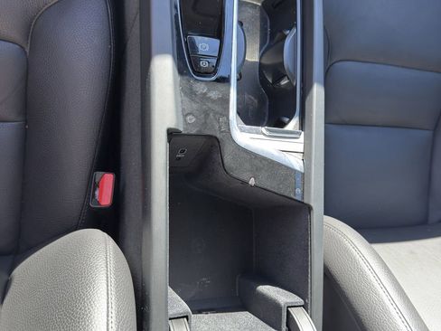 Used 2025 Volvo XC60 B5 Plus image 26