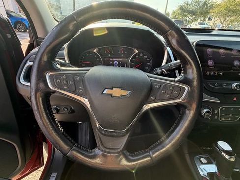 Used 2020 Chevrolet Equinox Premier FWD image 18