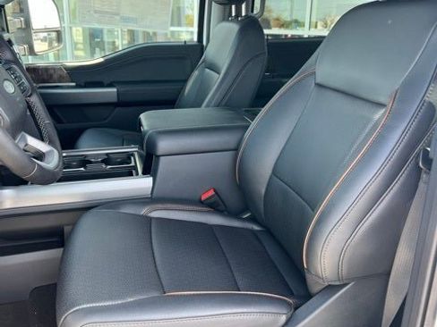 New 2026 Ford F250 Lariat w/ Black Appearance Package image 13