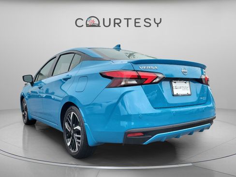 Used 2025 Nissan Versa SR w/ Trunk Package image 2