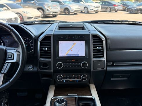 Used 2020 Ford Expedition Platinum image 26