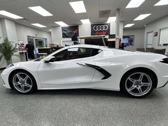 Used 2020 Chevrolet Corvette Stingray Preferred Cpe w/ 2LT Preferred Equipment Group RWD image 5