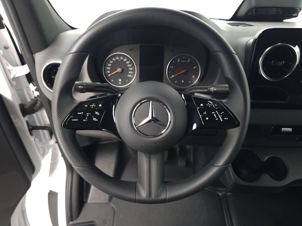 Used 2026 Mercedes-Benz Sprinter 2500 image 11