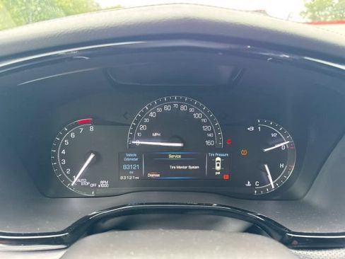 Used 2018 Cadillac XT5 Luxury AWD/4WD image 10
