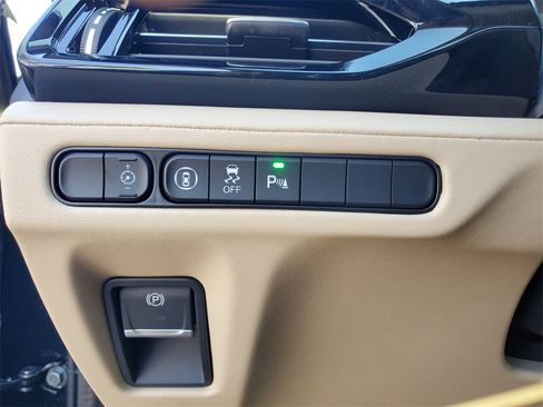 Used 2025 Acura MDX Technology Package image 23