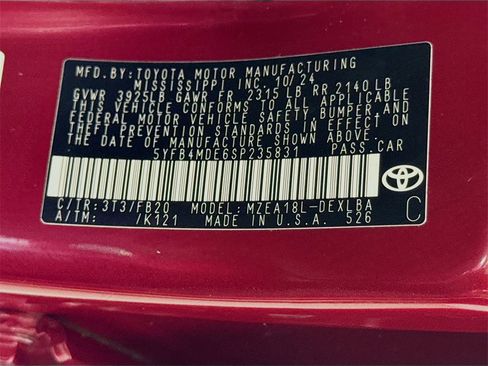 Used 2025 Toyota Corolla LE image 29