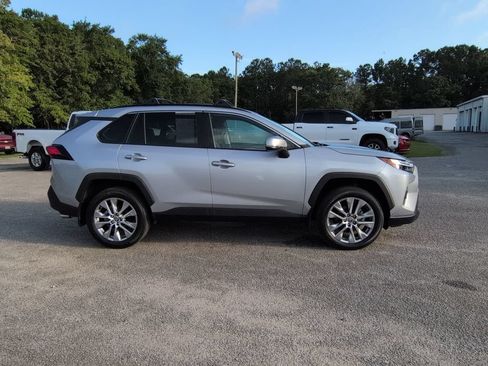 Used 2024 Toyota RAV4 XLE Premium FWD image 3