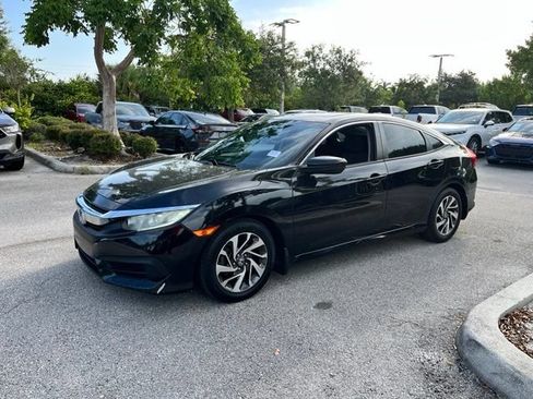 Used 2017 Honda Civic EX image 3