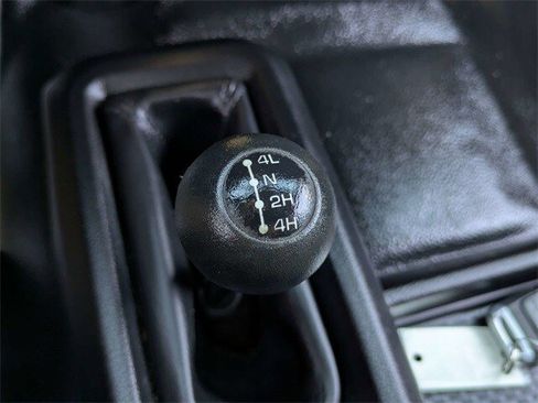 Used 2022 RAM 2500 Tradesman w/ Chrome Appearance Group image 22