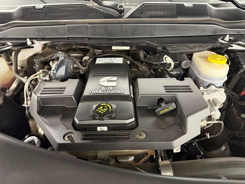 Used 2024 RAM 2500 Limited w/ Towing Technology Group image 36