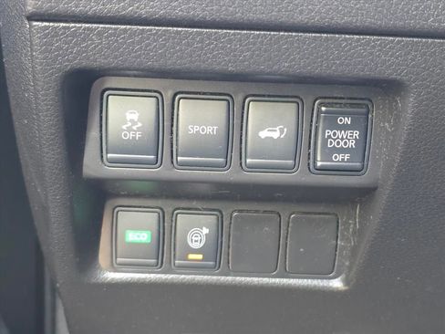 Used 2016 Nissan Rogue SL w/ SL Premium Package image 10