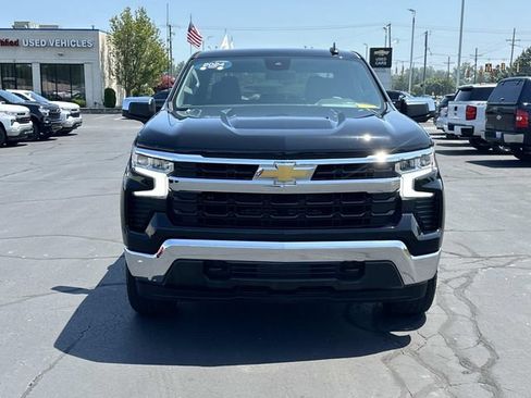 Used 2024 Chevrolet Silverado 1500 LT AWD/4WD image 3