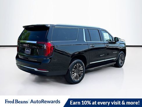 New 2026 GMC Yukon XL Elevation w/ Elevation Premium Package AWD/4WD image 9
