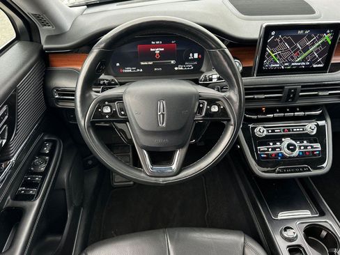 Used 2022 Lincoln Corsair Reserve w/ Equipment Group 201A image 15