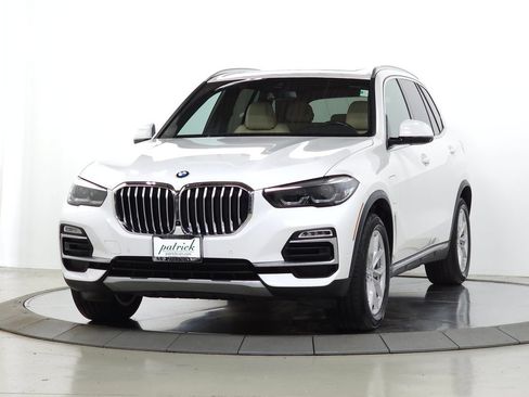 Used 2021 BMW X5 xDrive45e w/ Premium Package AWD/4WD image 4