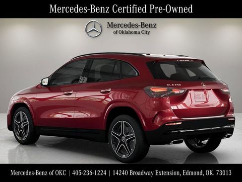 Used 2025 Mercedes-Benz GLA 250 4MATIC image 28