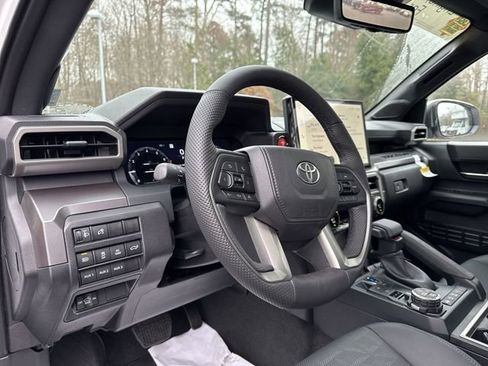 New 2025 Toyota Tacoma TRD Off-Road image 13