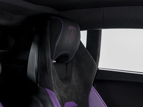 Used 2023 Lamborghini Huracan Tecnica RWD image 34