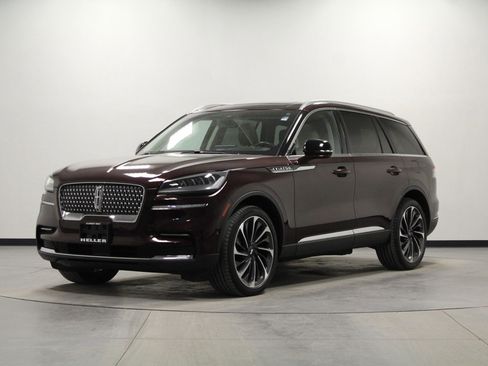 Used 2022 Lincoln Aviator Reserve w/ Equipment Group 201A image 8
