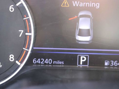 Used 2024 Nissan Altima 2.5 SV w/ SV Premium Package FWD image 10