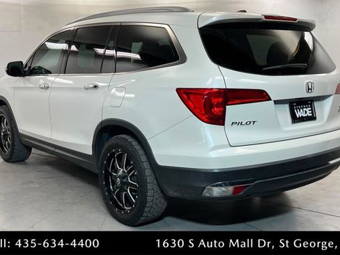 Used 2017 Honda Pilot Touring image 3