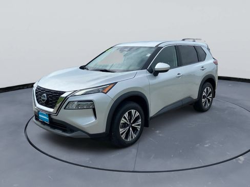 Used 2023 Nissan Rogue SV AWD/4WD image 3