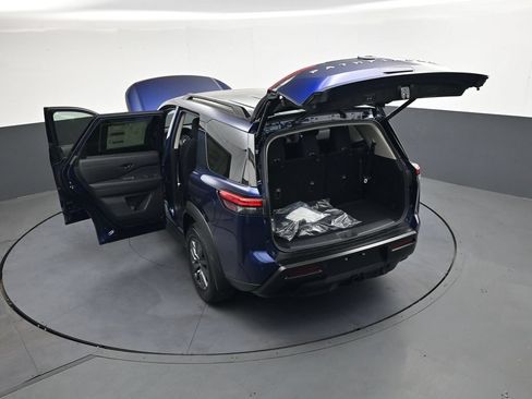 Certified 2026 Nissan Pathfinder SV w/ SV Premium Package FWD image 50