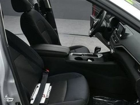 Used 2021 Nissan Altima 2.5 S FWD image 17