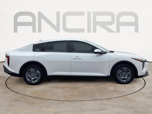 Used 2025 Kia K4 FWD image 13