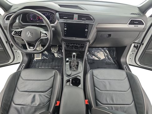 Used 2022 Volkswagen Tiguan SEL R-Line AWD/4WD image 9