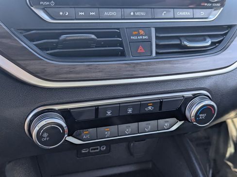 Certified 2025 Nissan Altima 2.5 SV image 24