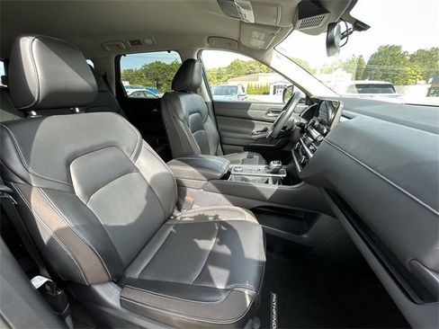 Certified 2022 Nissan Pathfinder SL image 25