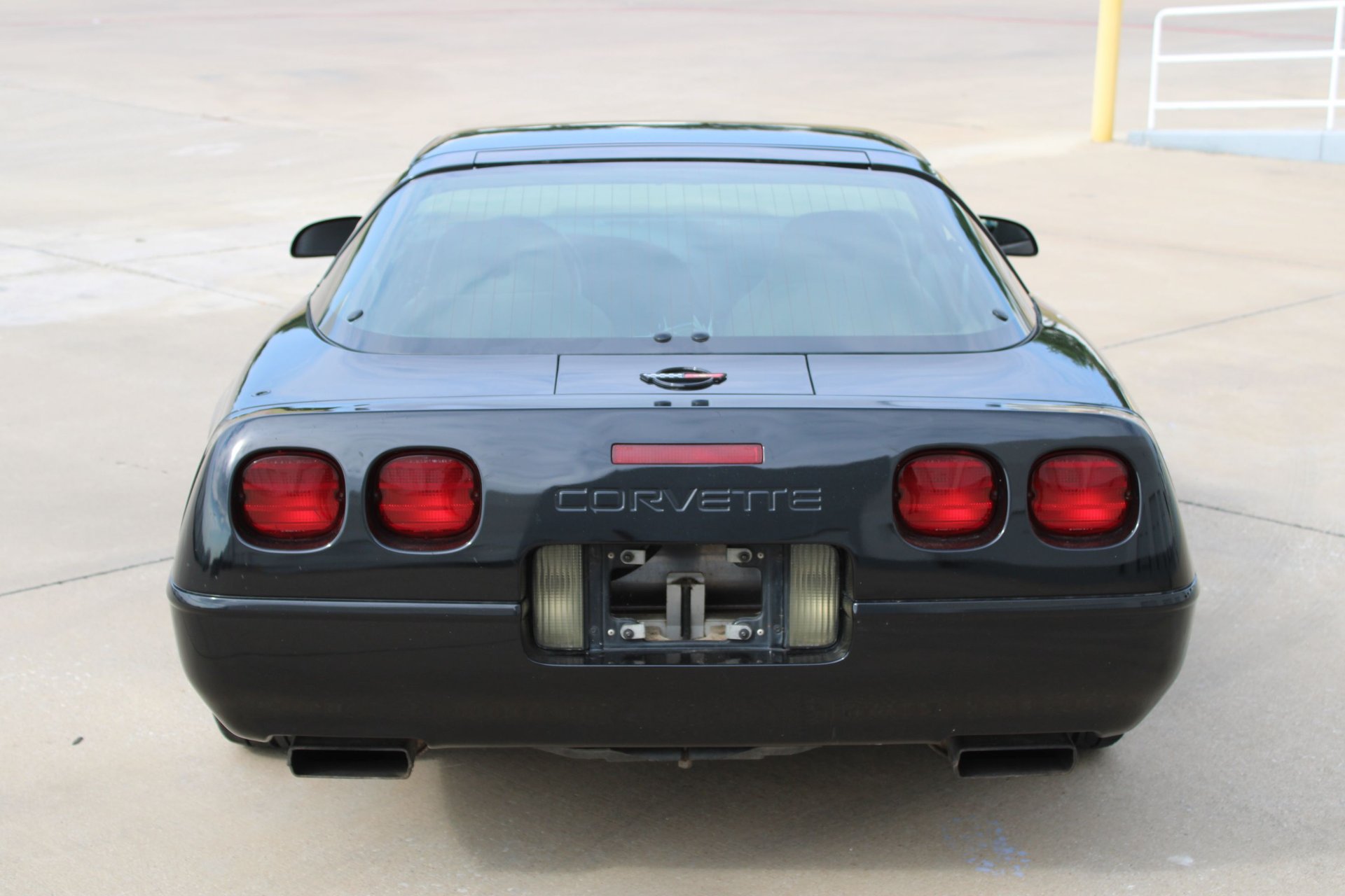 Used 1994 Chevrolet Corvette Coupe RWD image 11