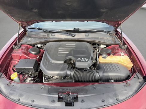 Used 2019 Dodge Charger SXT w/ Cold Weather Package AWD/4WD image 21