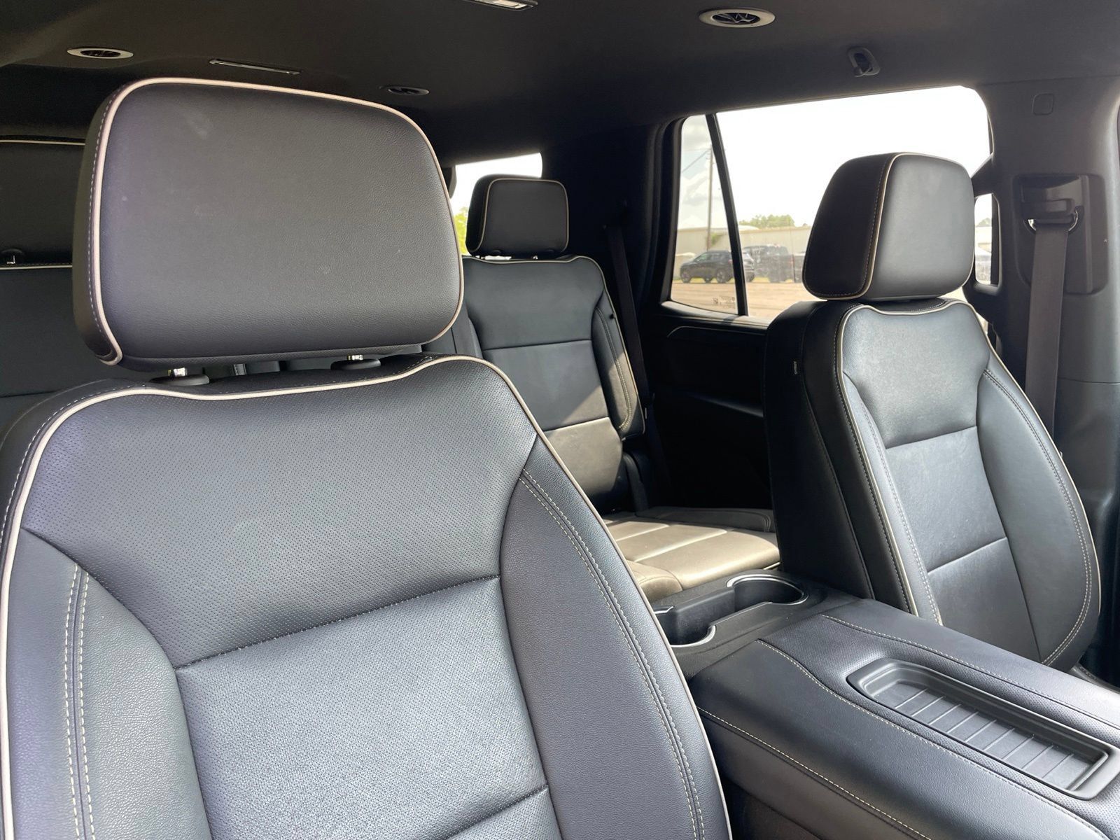 Used 2024 GMC Yukon SLT AWD/4WD image 33