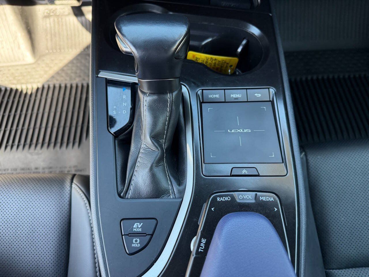 Used 2021 Lexus UX 250h w/ Premium Package AWD/4WD image 26