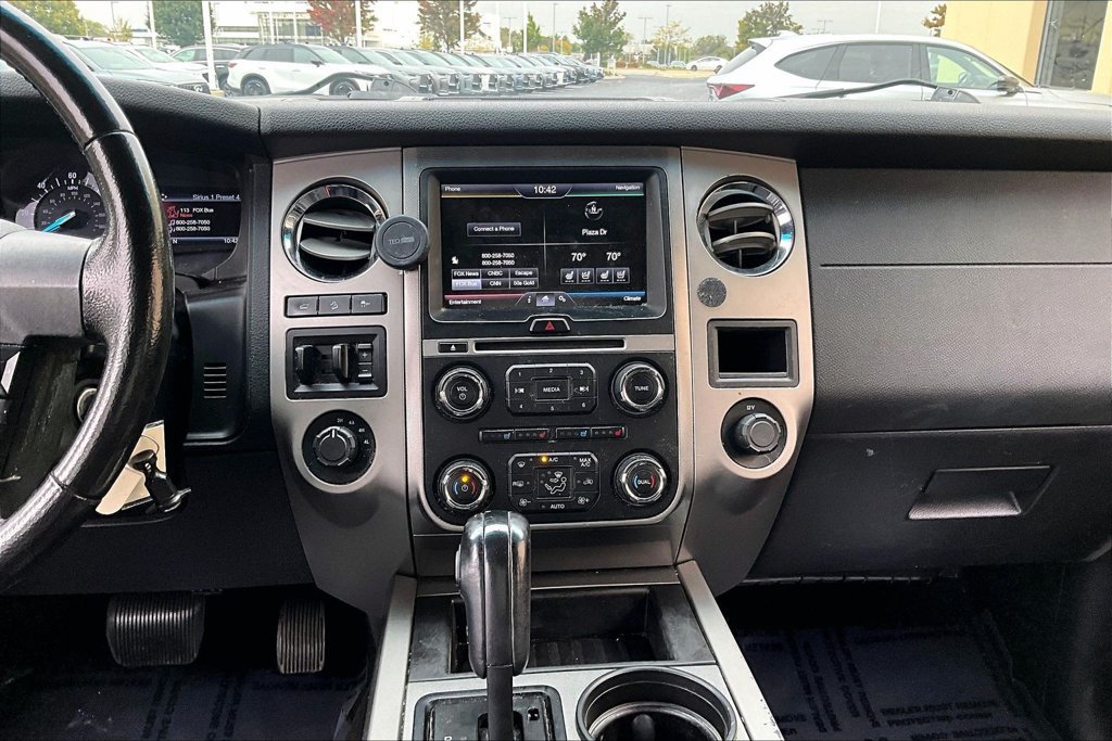Used 2015 Ford Expedition EL XLT w/ Equipment Group 202A AWD/4WD image 19