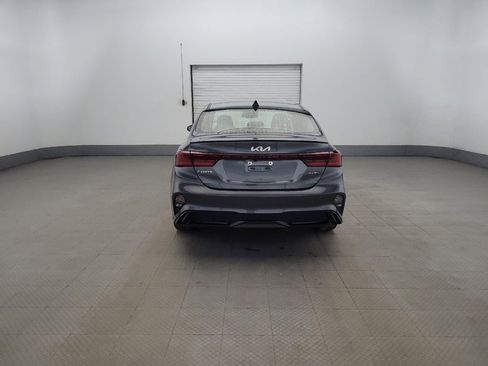 Used 2022 Kia Forte GT-Line w/ GT-Line Premium Package FWD image 6
