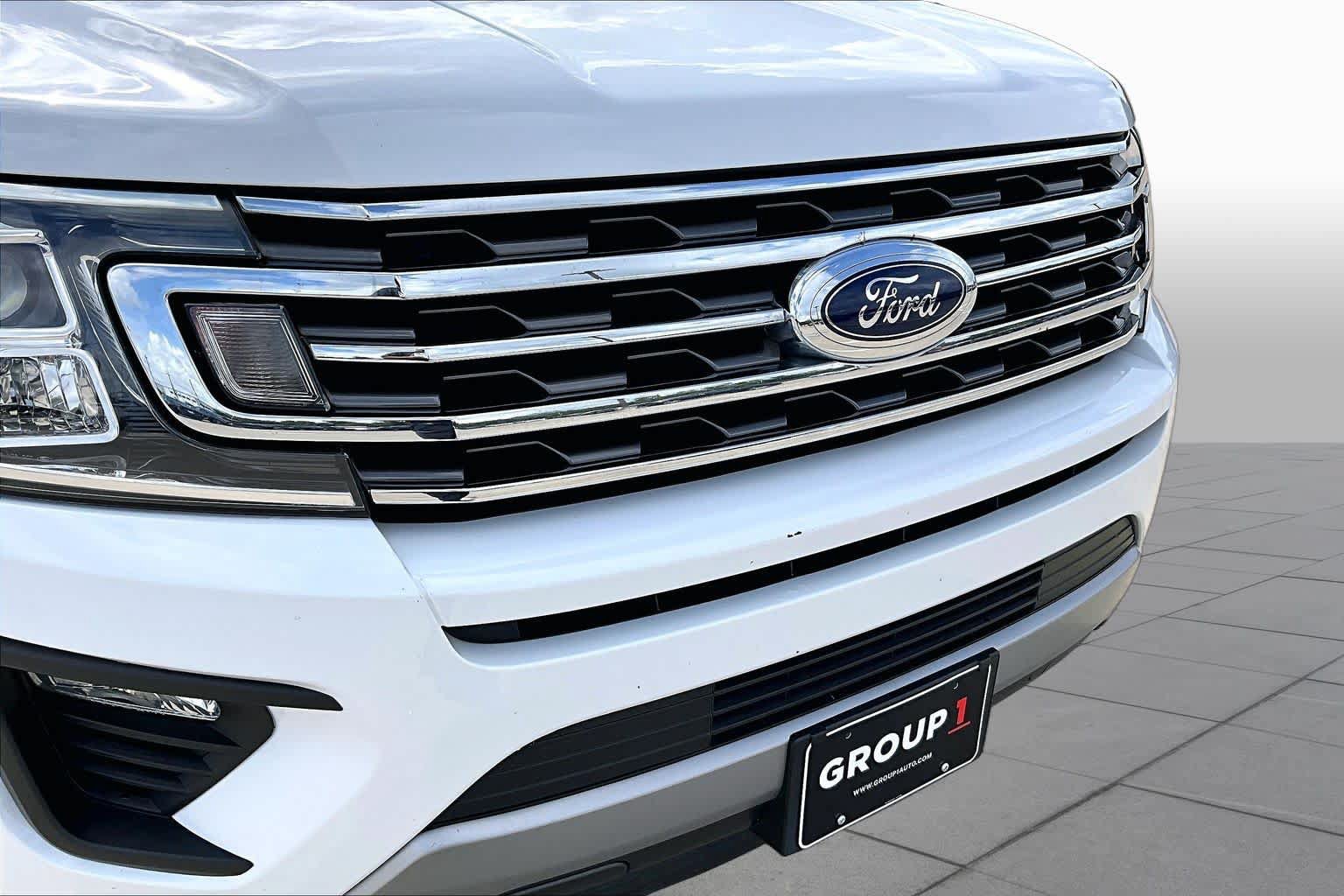 Used 2019 Ford Expedition XLT w/ Equipment Group 202A RWD image 30