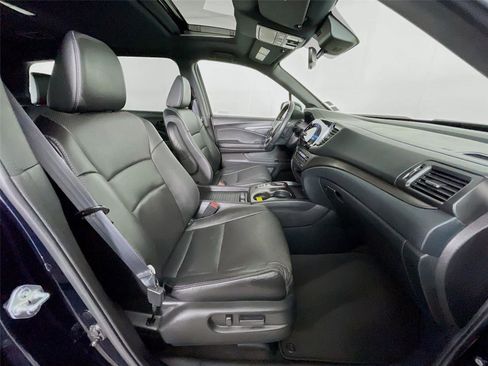 Certified 2023 Honda Passport EX-L image 32