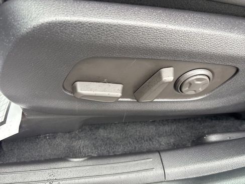 Used 2025 Kia Carnival SX Prestige FWD image 30