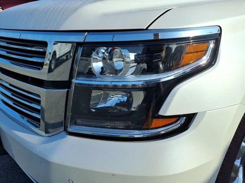 Used 2017 Chevrolet Tahoe Premier AWD/4WD image 3