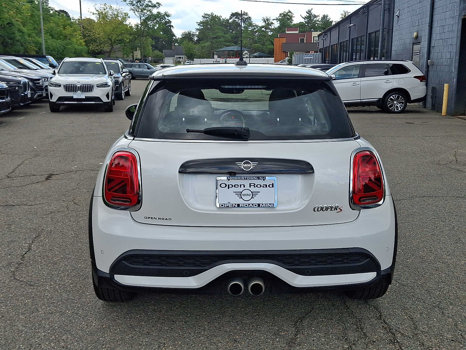 Used 2024 MINI Cooper S FWD image 5