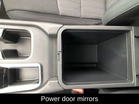 Certified 2025 Nissan Sentra SV image 22