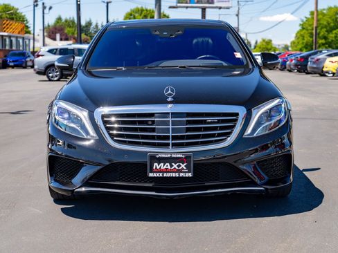 Used 2016 Mercedes-Benz S 63 AMG 4MATIC Sedan w/ Driver Assistance Package image 4