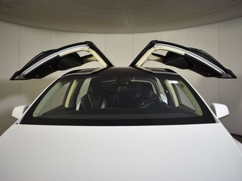 Used 2016 Tesla Model X 90D AWD/4WD image 44