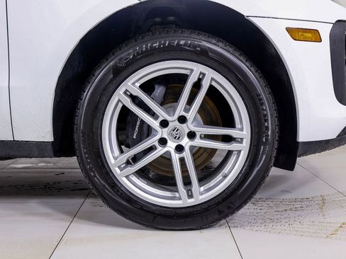 New 2026 Porsche Macan image 26